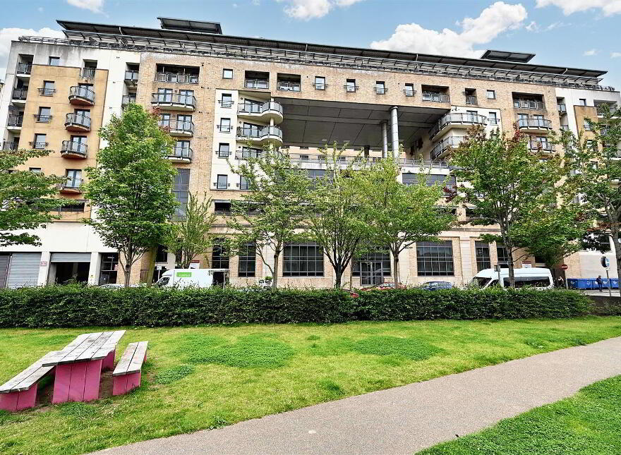Apt 402 Park Avenue, Bankmore Street, Belfast, BT7 1AQ