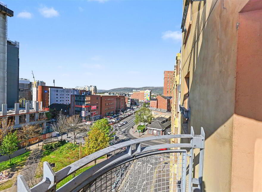 Apt 402 Park Avenue, Bankmore Street, Belfast, BT7 1AQ