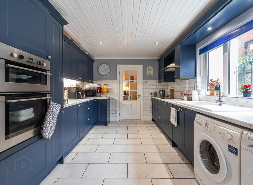 24 Chichester Avenue, Belfast, BT15 5EH