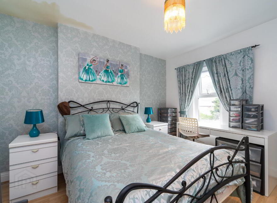 24 Chichester Avenue, Belfast, BT15 5EH