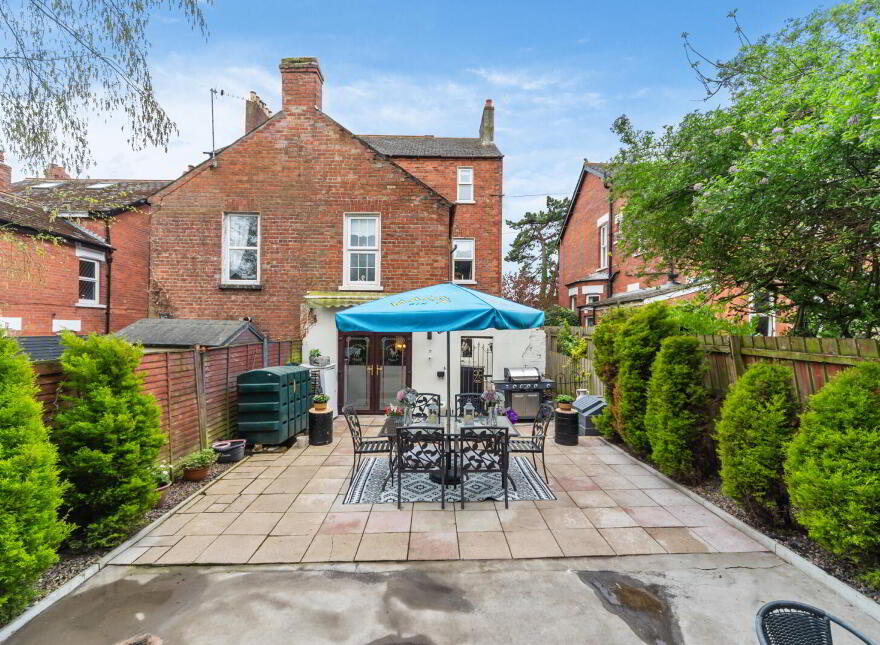 24 Chichester Avenue, Belfast, BT15 5EH