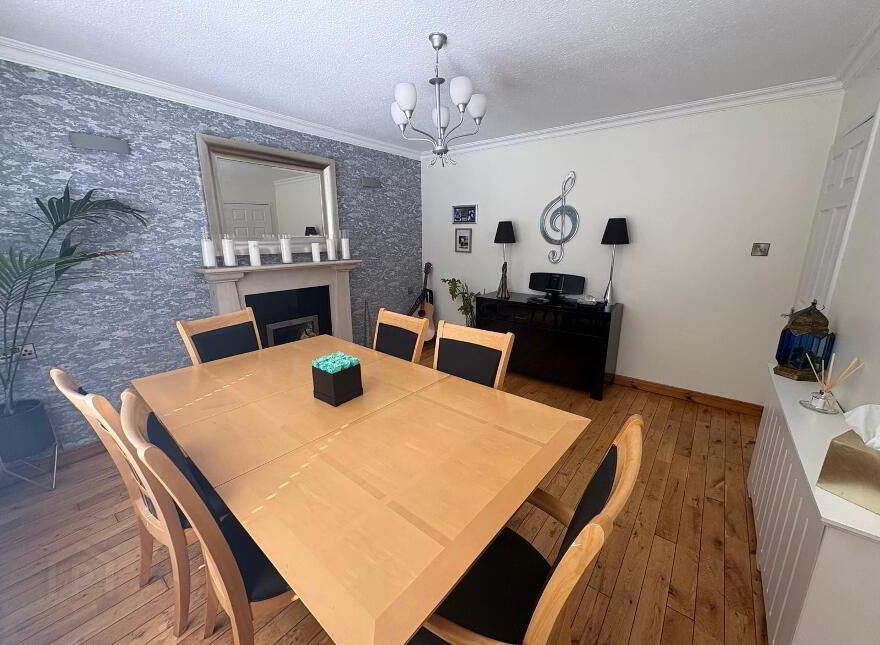 48 Urney Road, Strabane, BT82 9DB