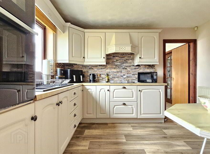 117 Broadlands, Carrickfergus, BT38 7BA