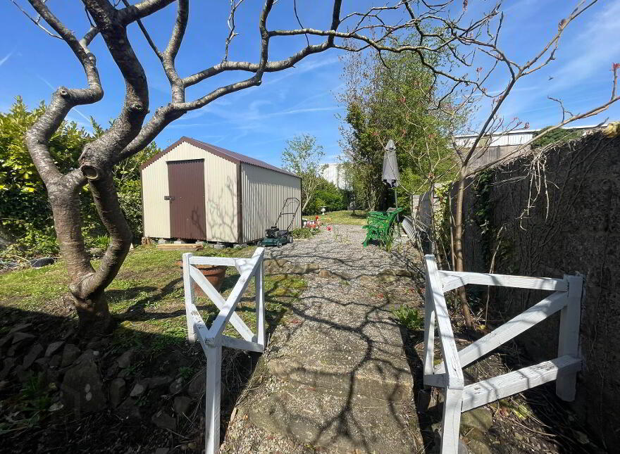 Main Street, Roosky, N41DT97
