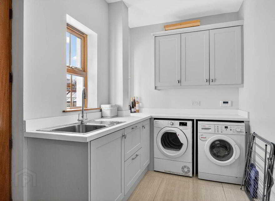 Swan Hill, 148 Dromore Road, Ballynahinch, BT24 8HZ