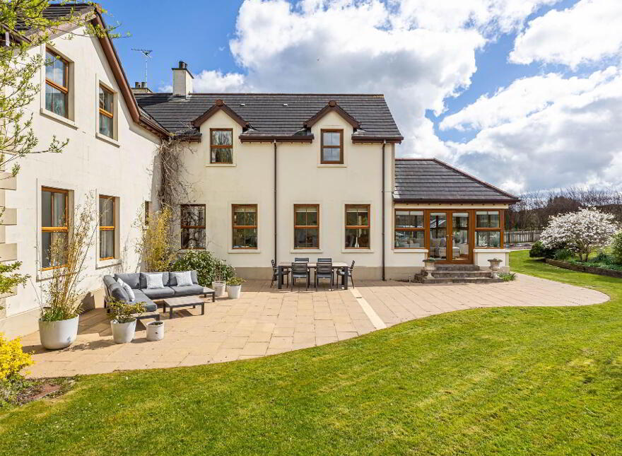 Swan Hill, 148 Dromore Road, Ballynahinch, BT24 8HZ