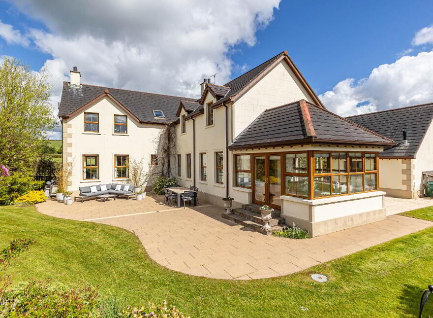 Swan Hill, 148 Dromore Road, Ballynahinch, BT24 8HZ