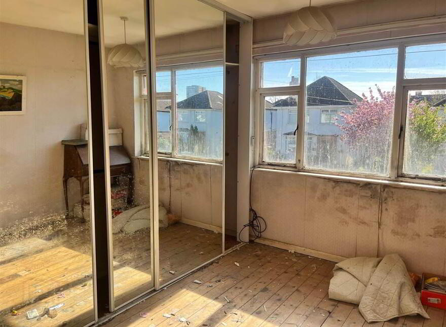 138 Sicily Park, Upper Lisburn Road, Belfast, BT10 0AQ