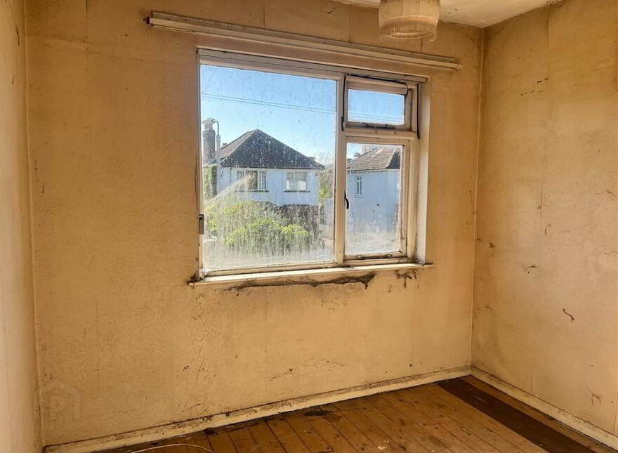 138 Sicily Park, Upper Lisburn Road, Belfast, BT10 0AQ