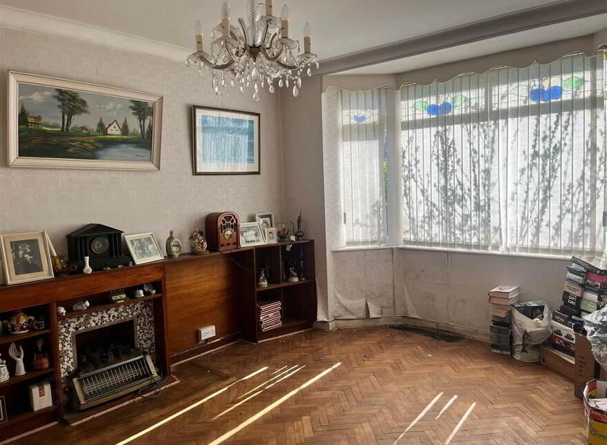 138 Sicily Park, Upper Lisburn Road, Belfast, BT10 0AQ