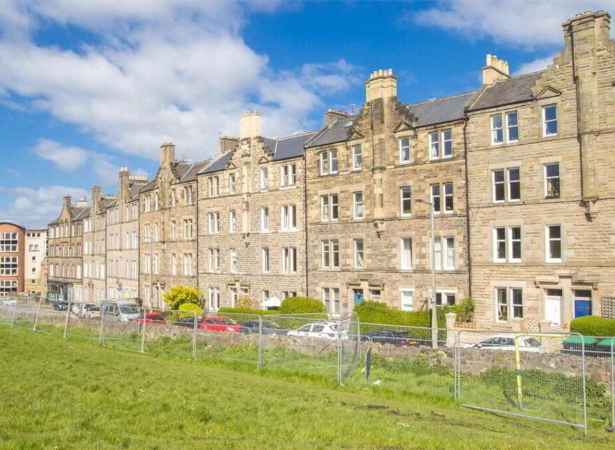 29 Royal Park Terrace, Abbeyhill, Edinburgh, EH8 8JA