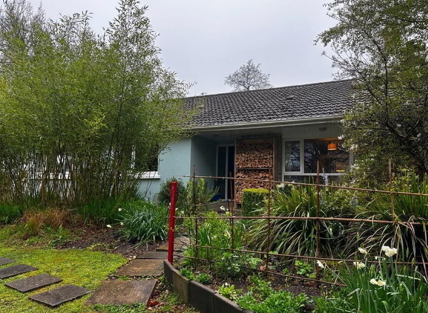 Fern Hollow, Cullentra, The Rower, R95P5W9