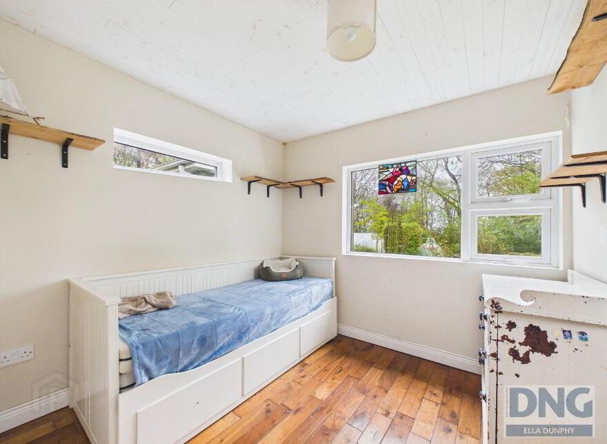Fern Hollow, Cullentra, The Rower, R95P5W9