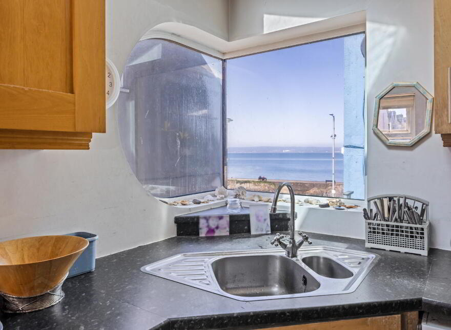 42B Seacliff Road, Bangor, BT20 5EZ