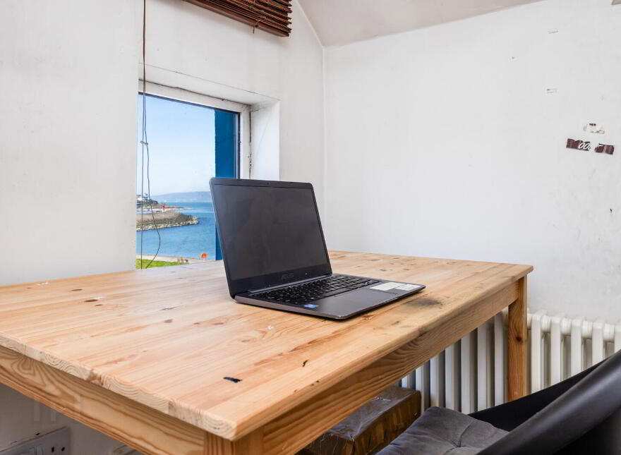 42B Seacliff Road, Bangor, BT20 5EZ