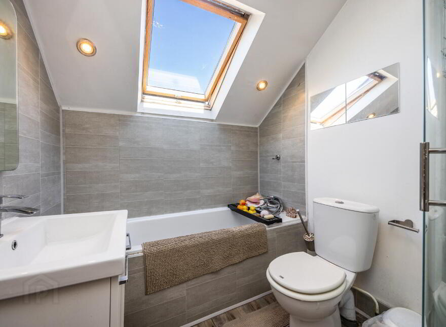 42B Seacliff Road, Bangor, BT20 5EZ