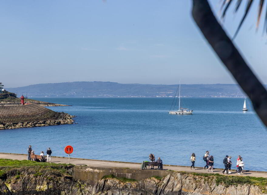 42B Seacliff Road, Bangor, BT20 5EZ