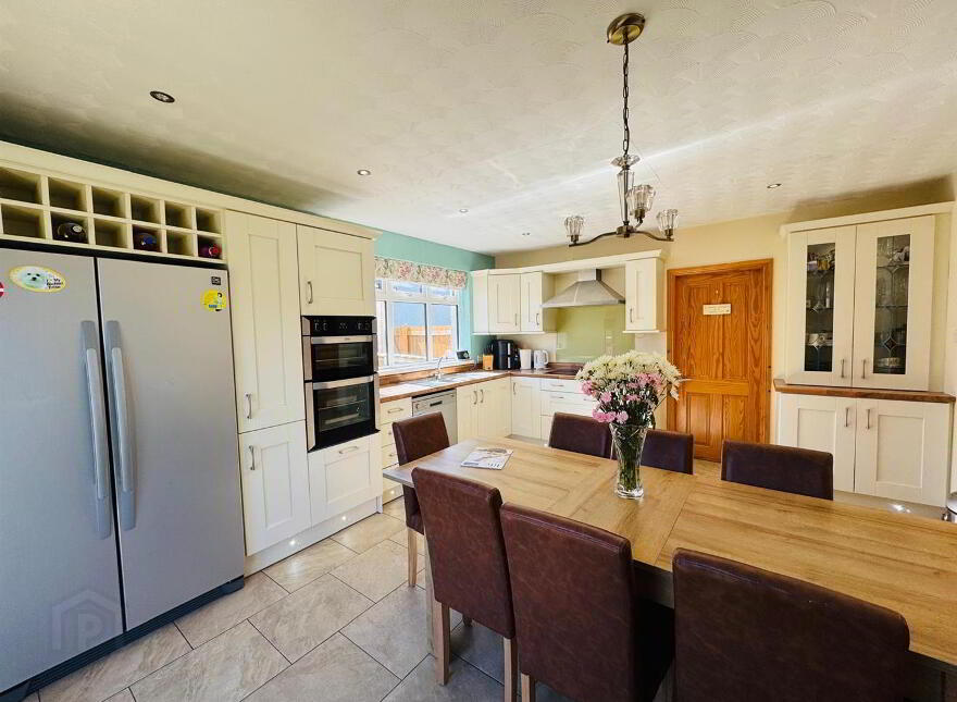 98 Duncastle Park, Newbuildings, L'Derry, BT47 2QL