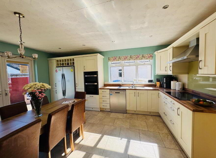 98 Duncastle Park, Newbuildings, L'Derry, BT47 2QL