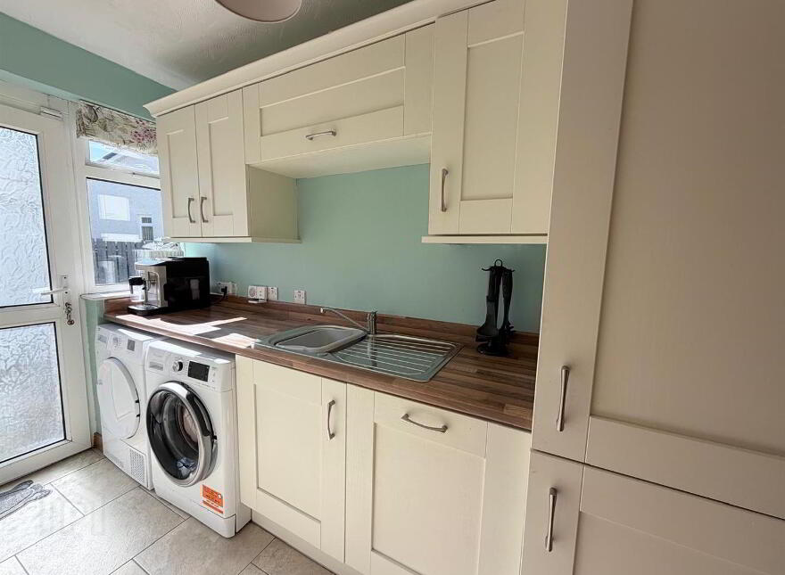 98 Duncastle Park, Newbuildings, L'Derry, BT47 2QL