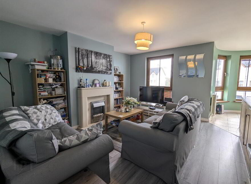28 Brooklands Grove, Newcastle, BT33 0GJ