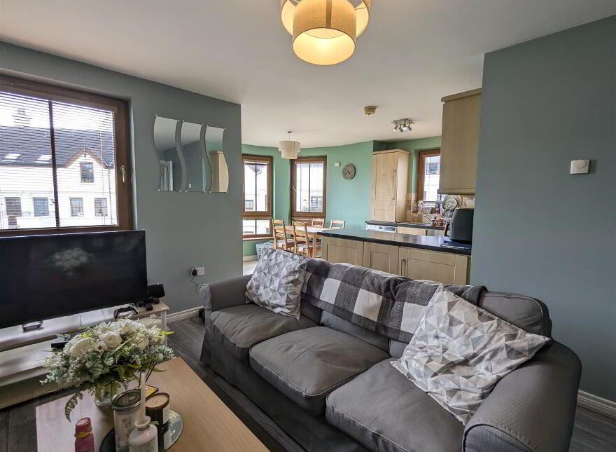 28 Brooklands Grove, Newcastle, BT33 0GJ