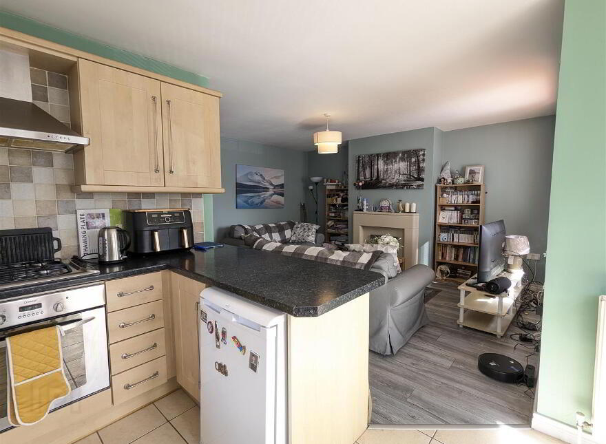 28 Brooklands Grove, Newcastle, BT33 0GJ