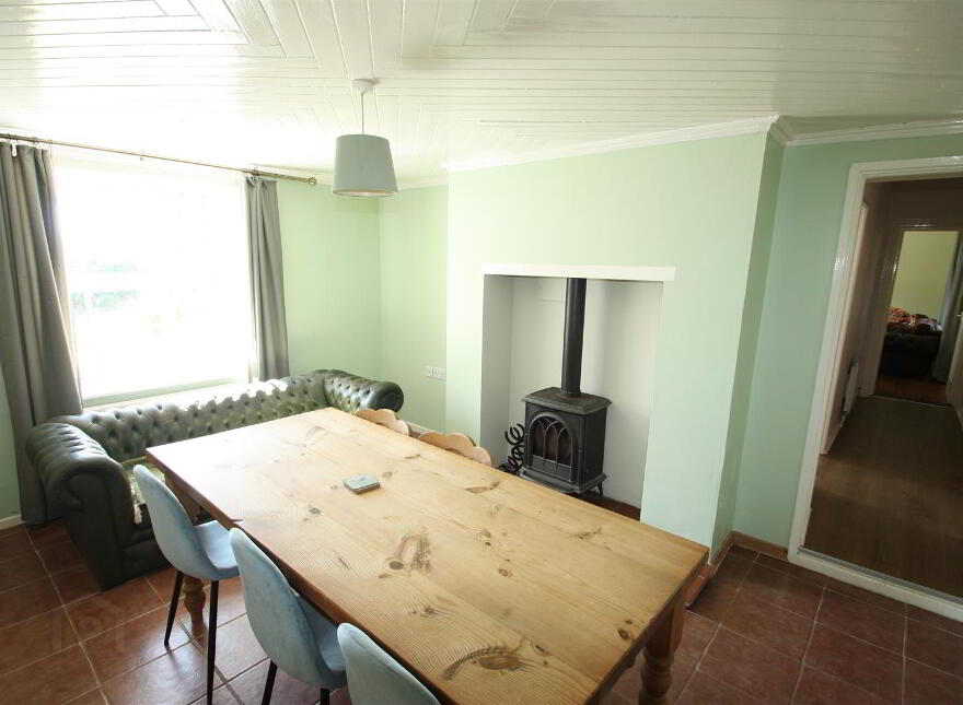 28 Killyleagh Road, Crossgar, Downpatrick, BT30 9LA