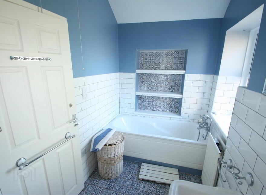 28 Killyleagh Road, Crossgar, Downpatrick, BT30 9LA