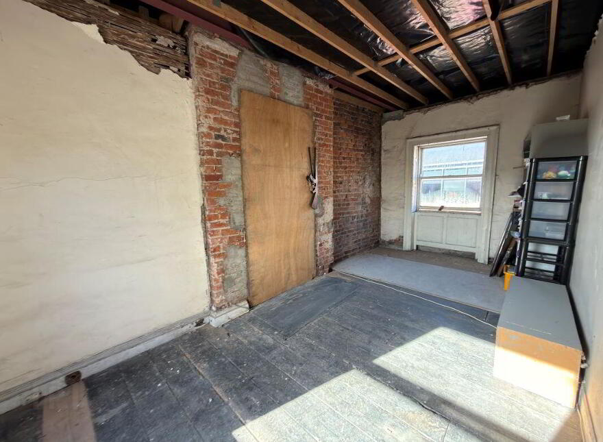 (Lot 3) 32-36 Castle Street, Lisburn, BT27 4XE