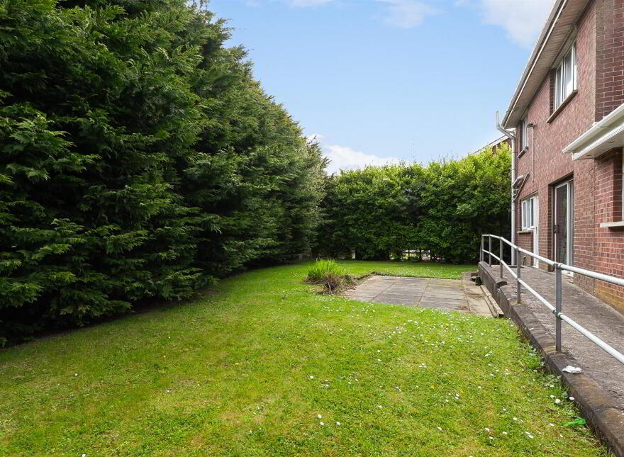 11 Hillview Green, Carrickfergus, BT38 8YX