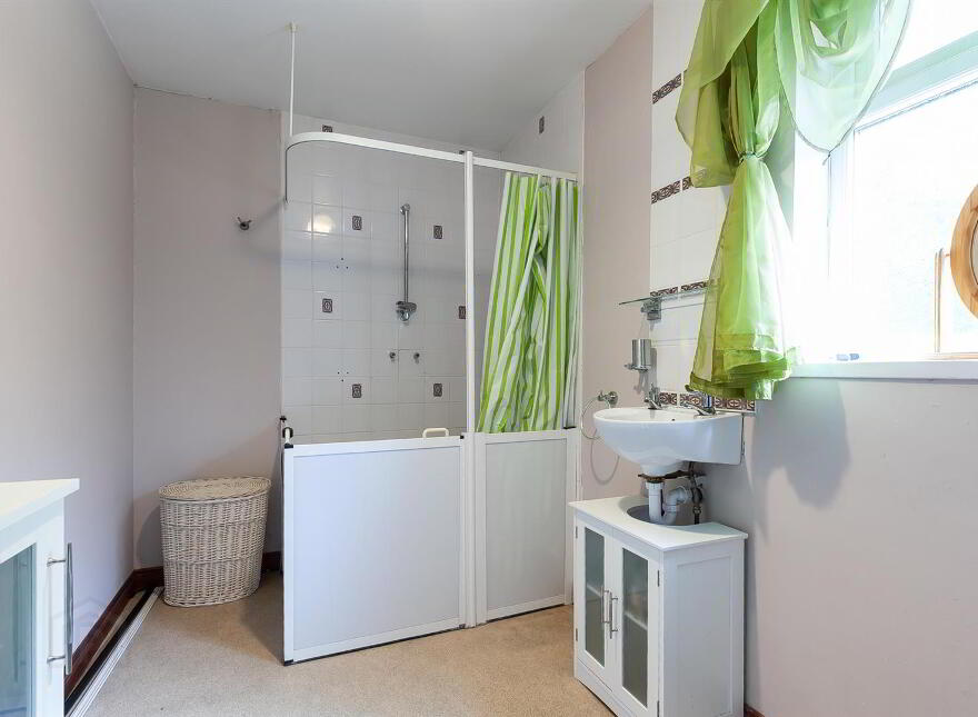 11 Hillview Green, Carrickfergus, BT38 8YX