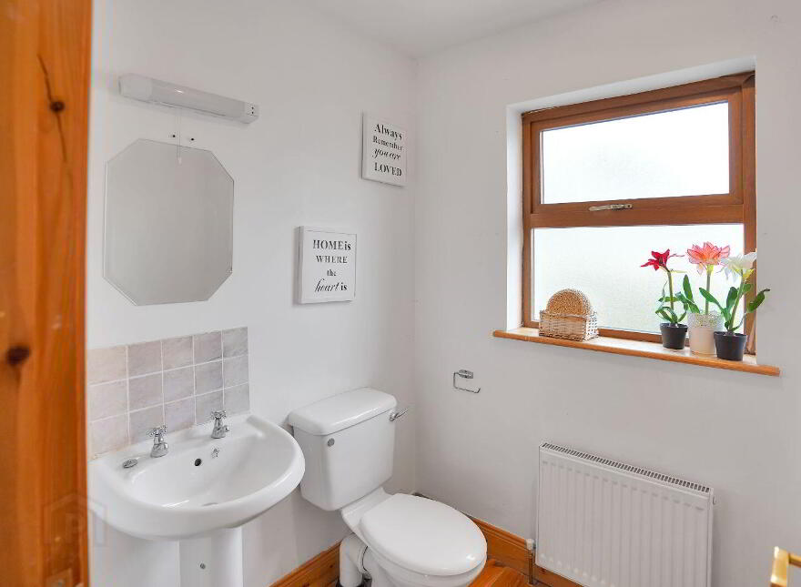 16 Ard Dún, Kells Road, Kingscourt, A82X067