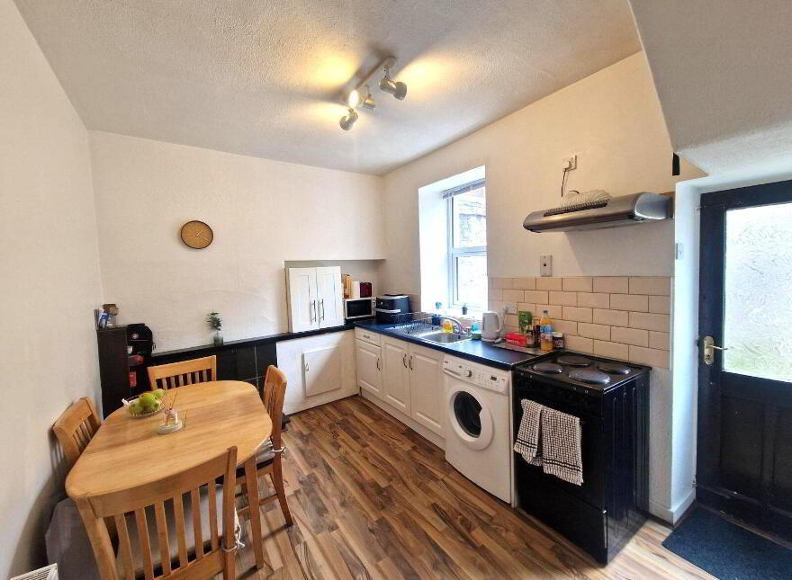 34 Geraldine Place, Albert Road, Ballintemple, T12CRX2