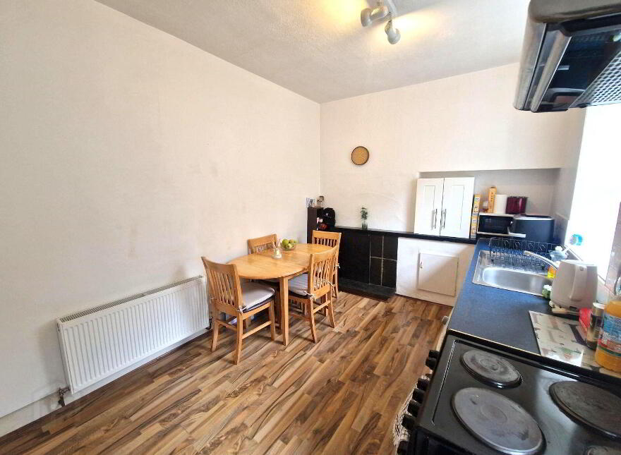 34 Geraldine Place, Albert Road, Ballintemple, T12CRX2