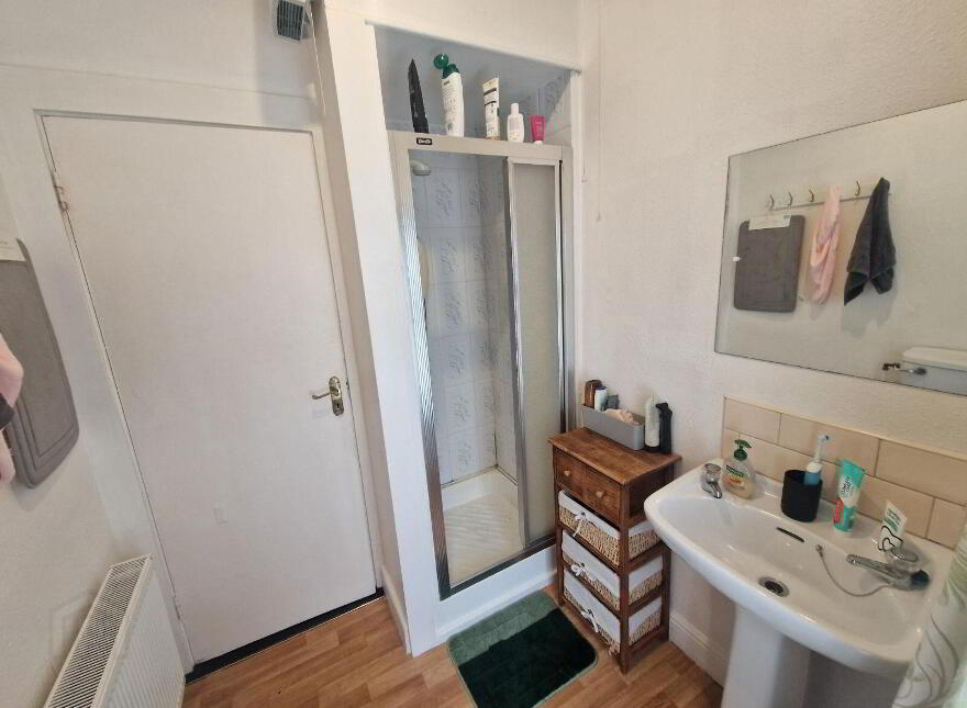 34 Geraldine Place, Albert Road, Ballintemple, T12CRX2