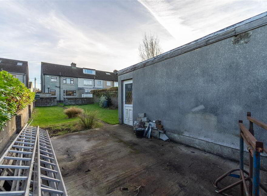 10 Saint James's Road, Greenhills, Dublin, D12E9V4
