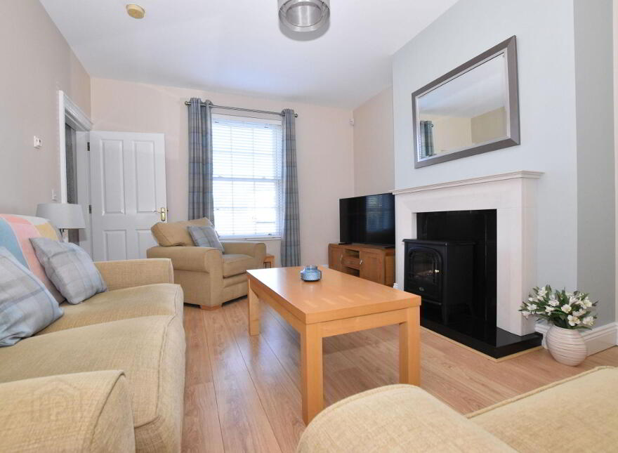 8 Lady Wallace Crescent, Lisburn, BT28 3GP