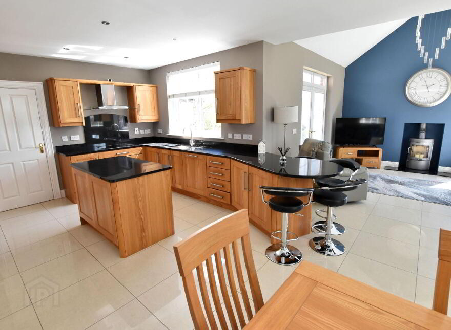 8 Lady Wallace Crescent, Lisburn, BT28 3GP