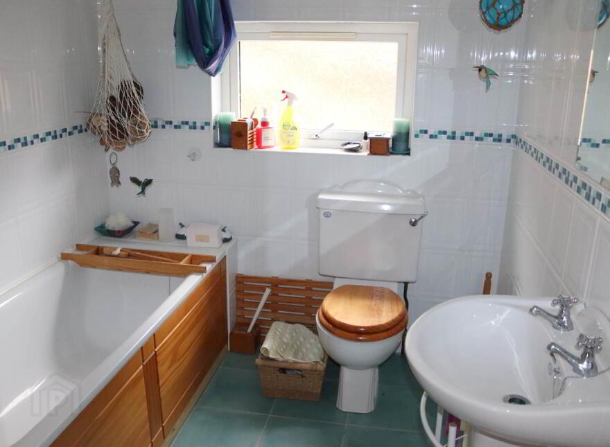 3 Ballynagard Cottages, Rathlin Island, Ballycastle, BT54 6SB