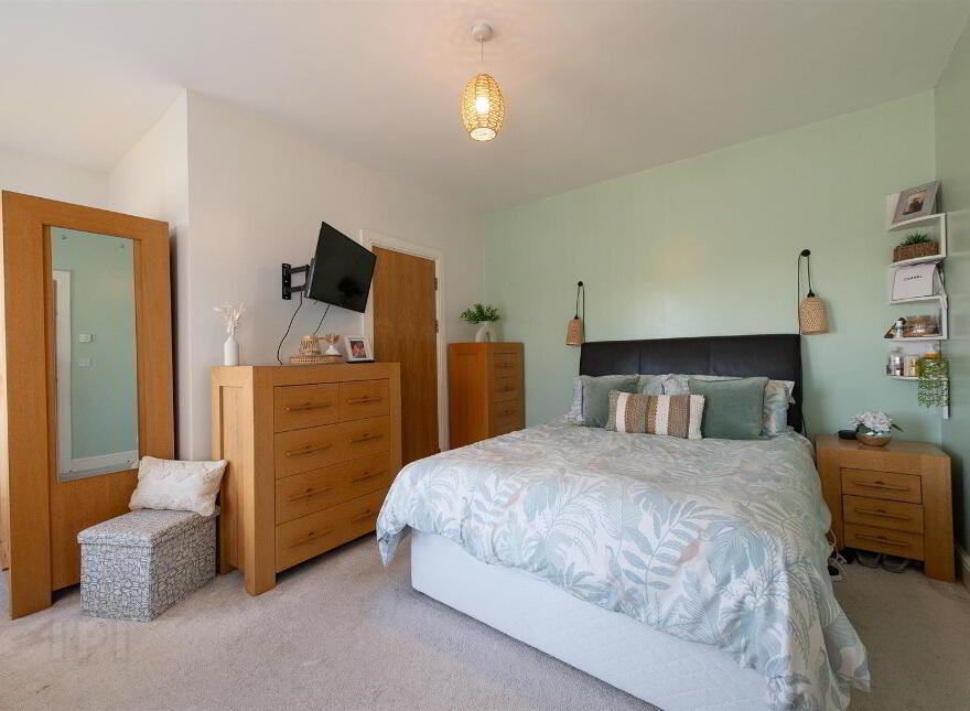 28 Meadow View, Downpatrick, BT30 6LT
