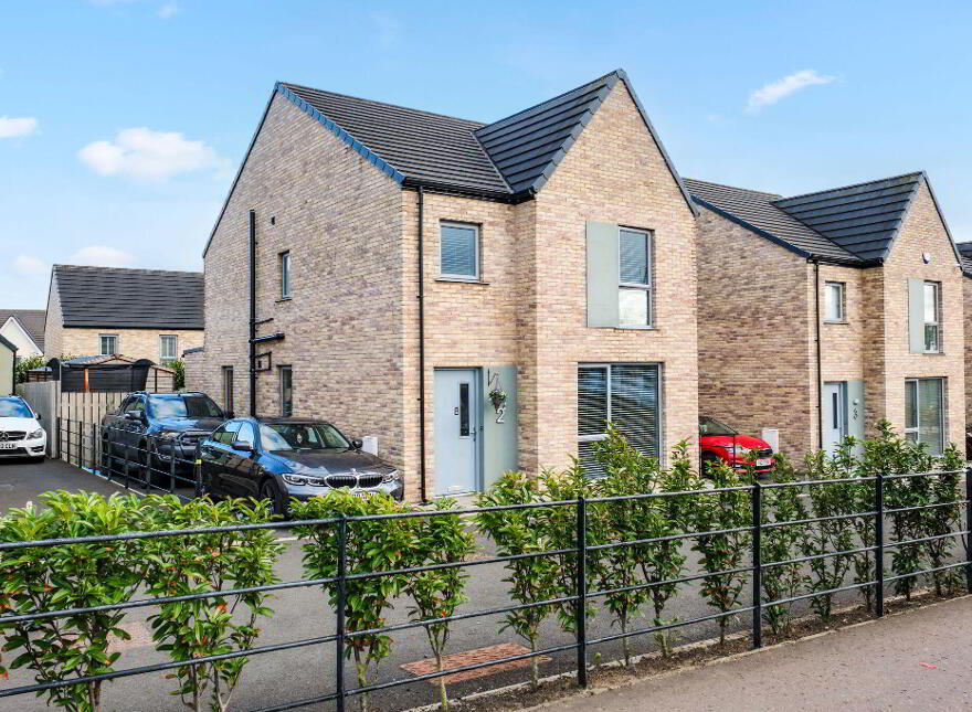 2 Lakeside Close, Coleraine, BT52 2FB