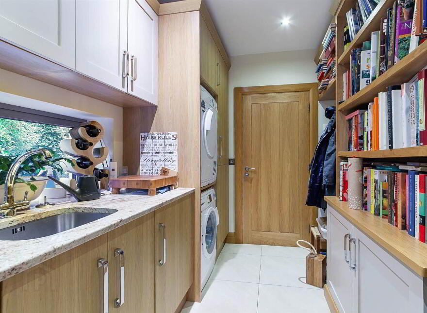 'Glentogher', 29 Bridge Road, Helen's Bay, BT19 1TS