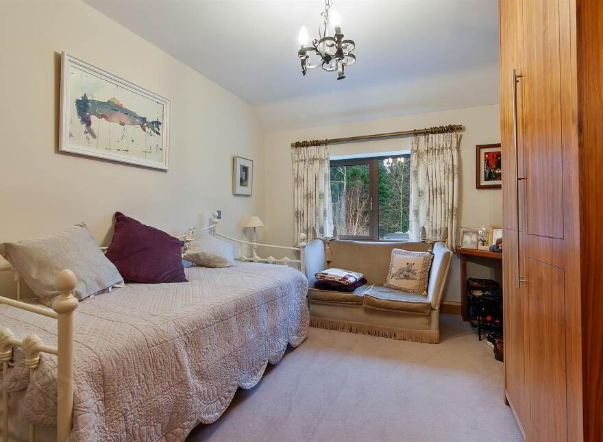 'Glentogher', 29 Bridge Road, Helen's Bay, BT19 1TS