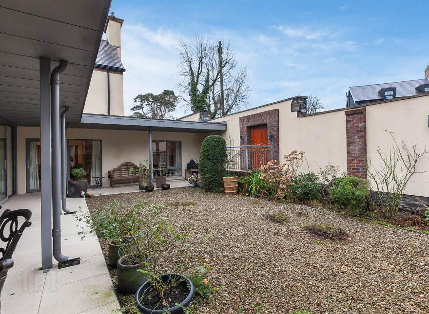 'Glentogher', 29 Bridge Road, Helen's Bay, BT19 1TS