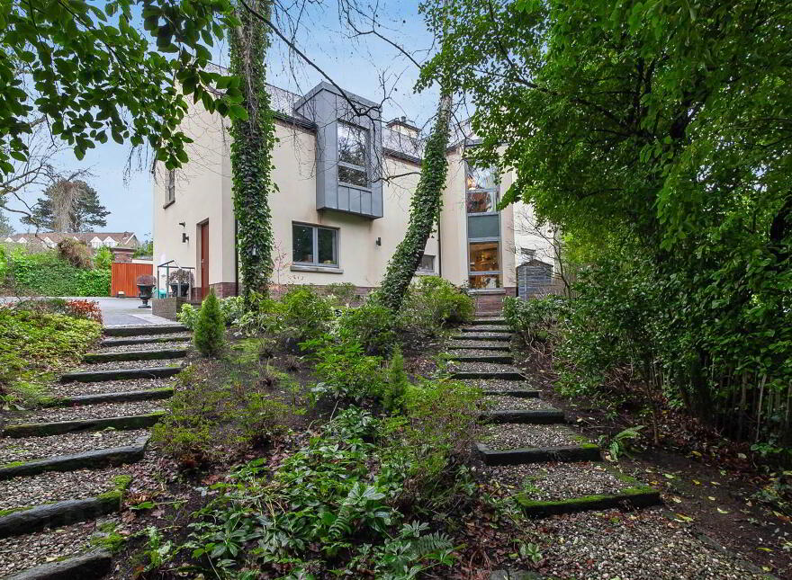 'Glentogher', 29 Bridge Road, Helen's Bay, BT19 1TS