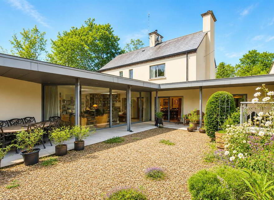 'Glentogher', 29 Bridge Road, Helen's Bay, BT19 1TS