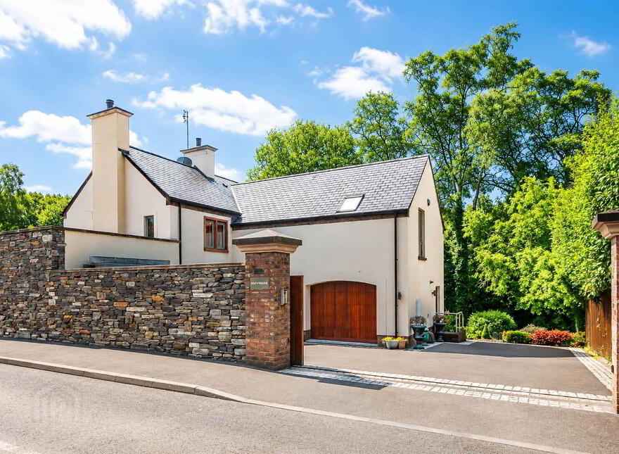 'Glentogher', 29 Bridge Road, Helen's Bay, BT19 1TS