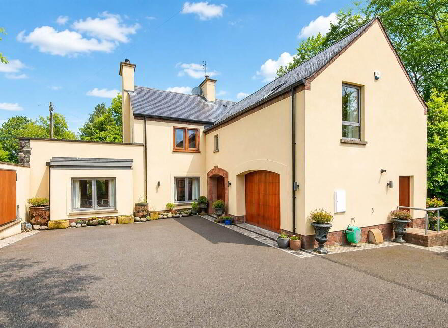 'Glentogher', 29 Bridge Road, Helen's Bay, BT19 1TS