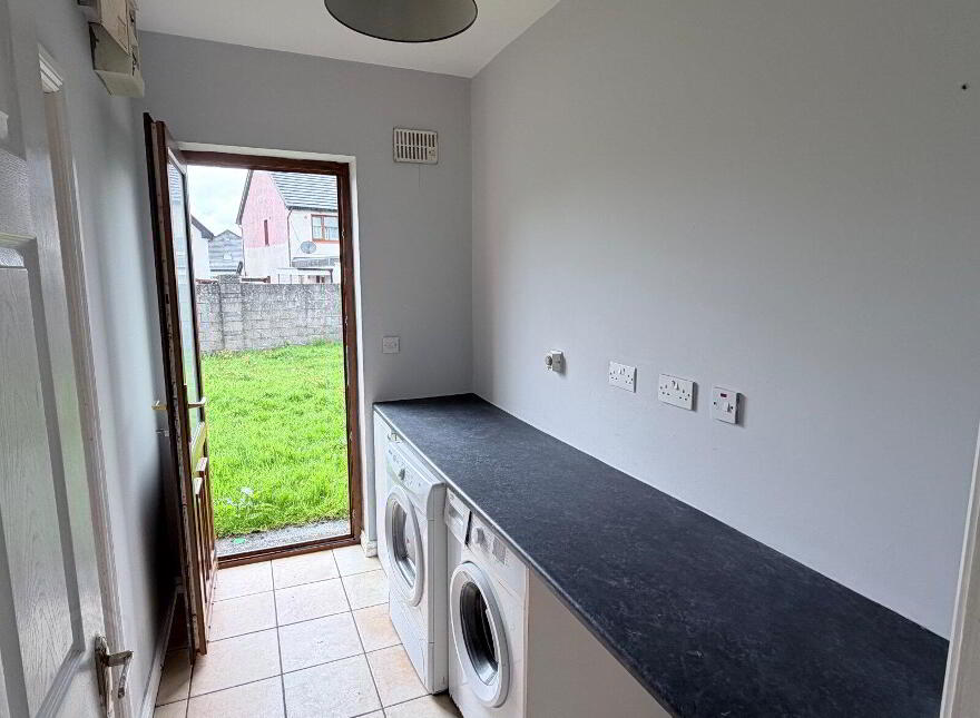 32 The Maples, Sligo Road, Co. Mayo 1601, Ballyhaunis, F35FD27